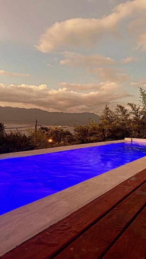 Nova Villa- Vista Frontal Para O Mar- Villa Amore Ilhabela Exteriör bild